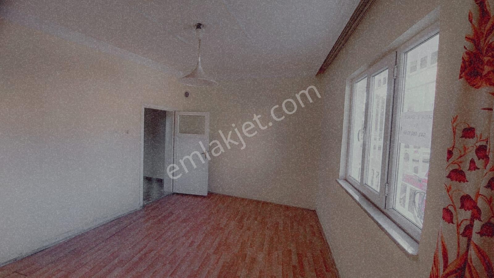 Mükemel Konumda Köşe Başı Ticari + Konut Arsası Satlık — fotoğraf 12