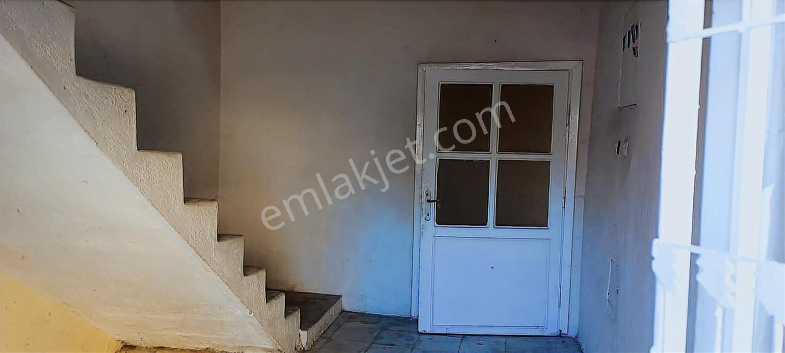 Mükemel Konumda Köşe Başı Ticari + Konut Arsası Satlık — fotoğraf 16