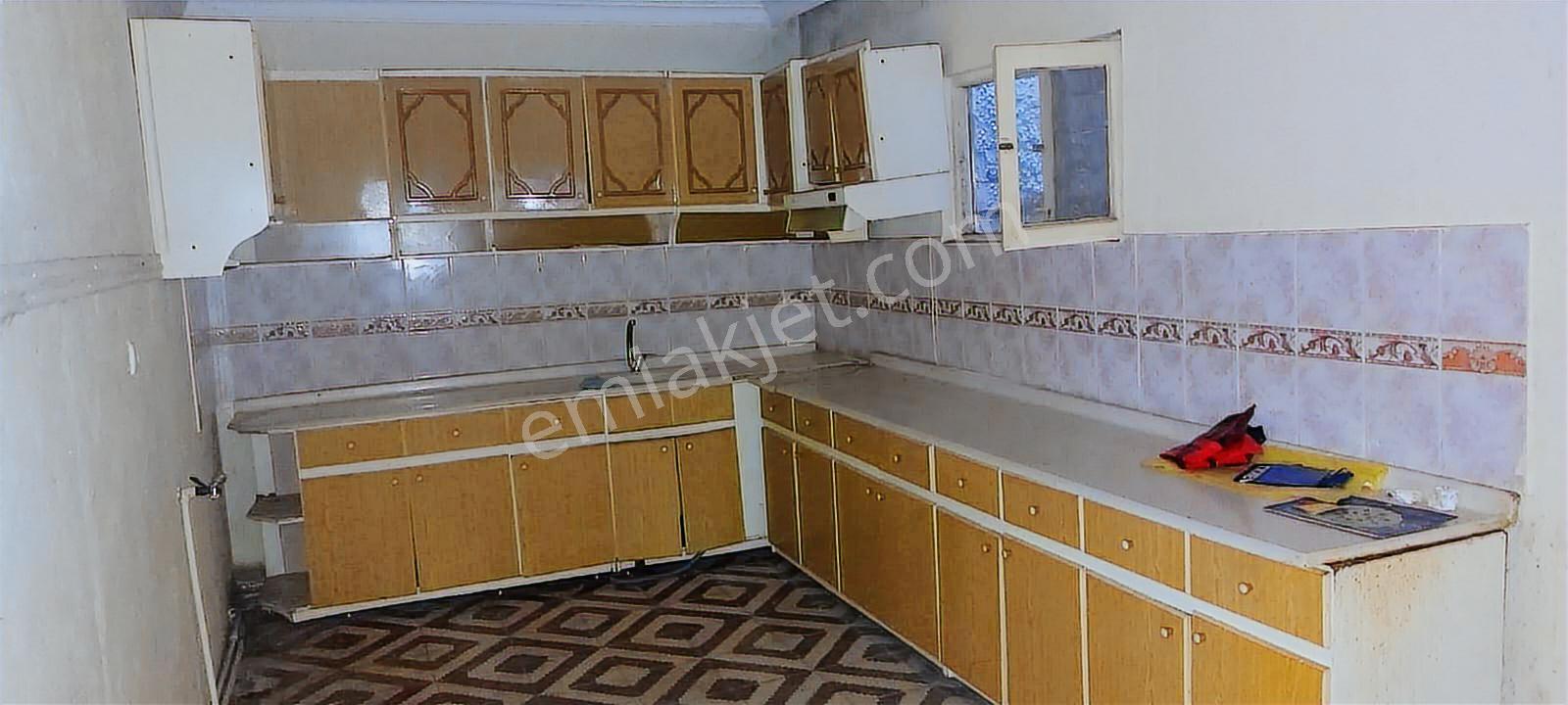 Mükemel Konumda Köşe Başı Ticari + Konut Arsası Satlık — fotoğraf 34
