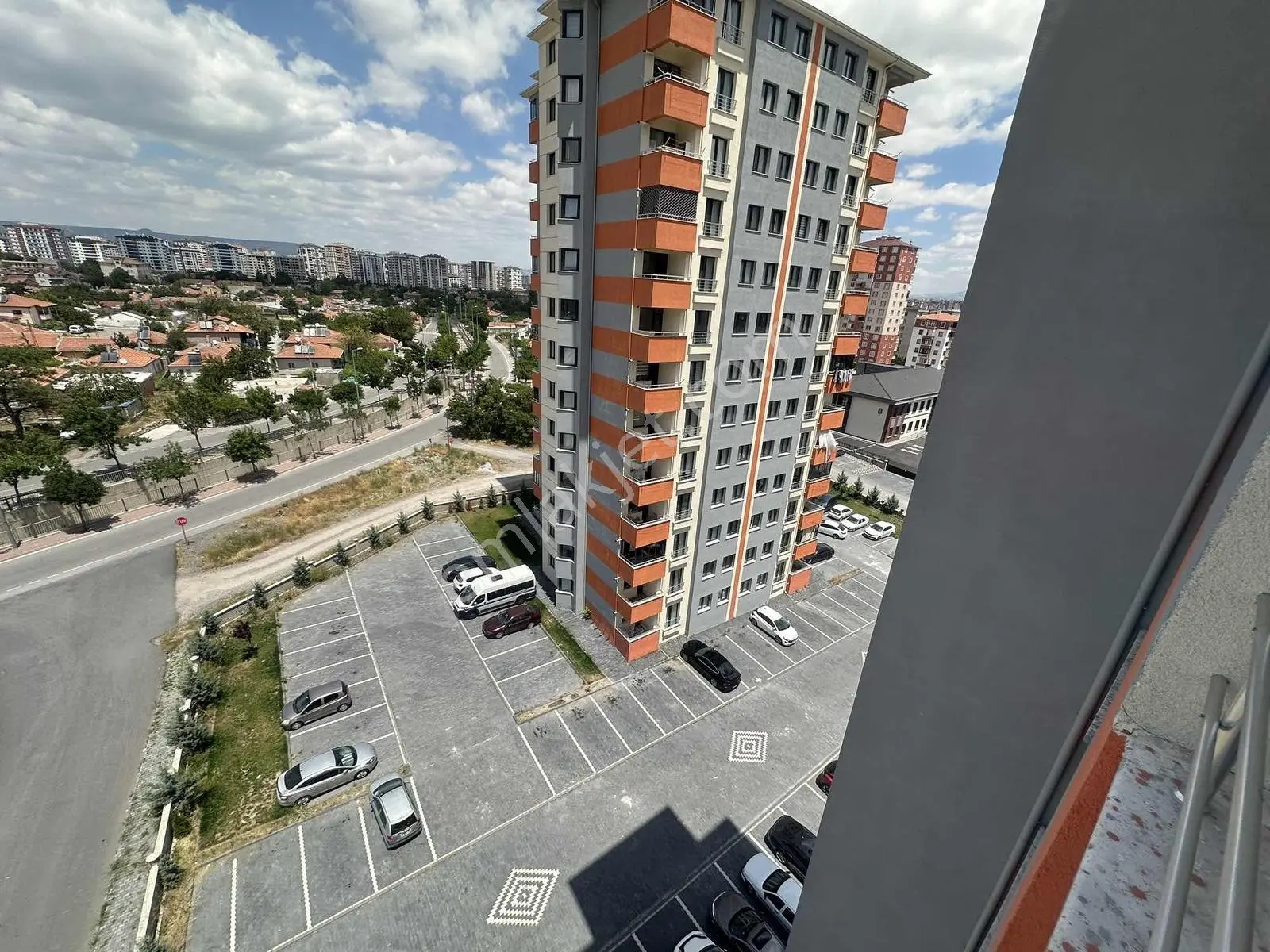 Satlık 4+1 Masrafsız Lüks Daire Site İçinde Mükemel Konumda — fotoğraf 2