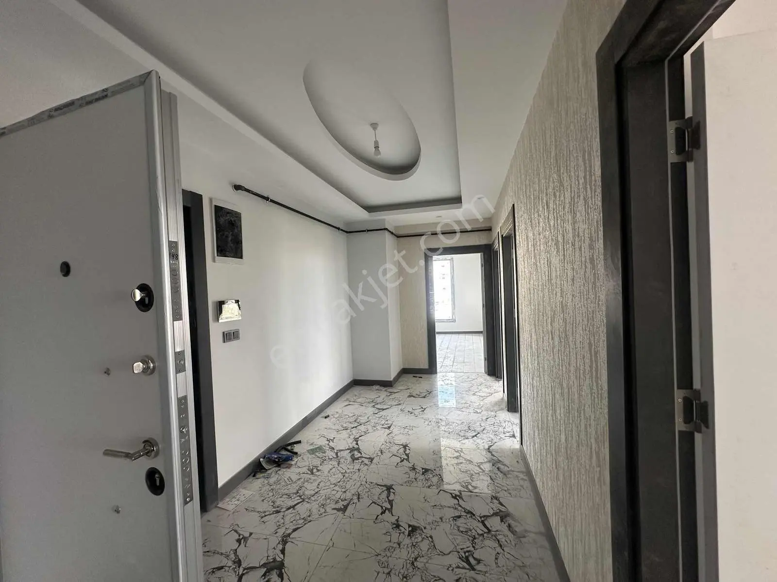 Satlık 4+1 Masrafsız Lüks Daire Site İçinde Mükemel Konumda — fotoğraf 7