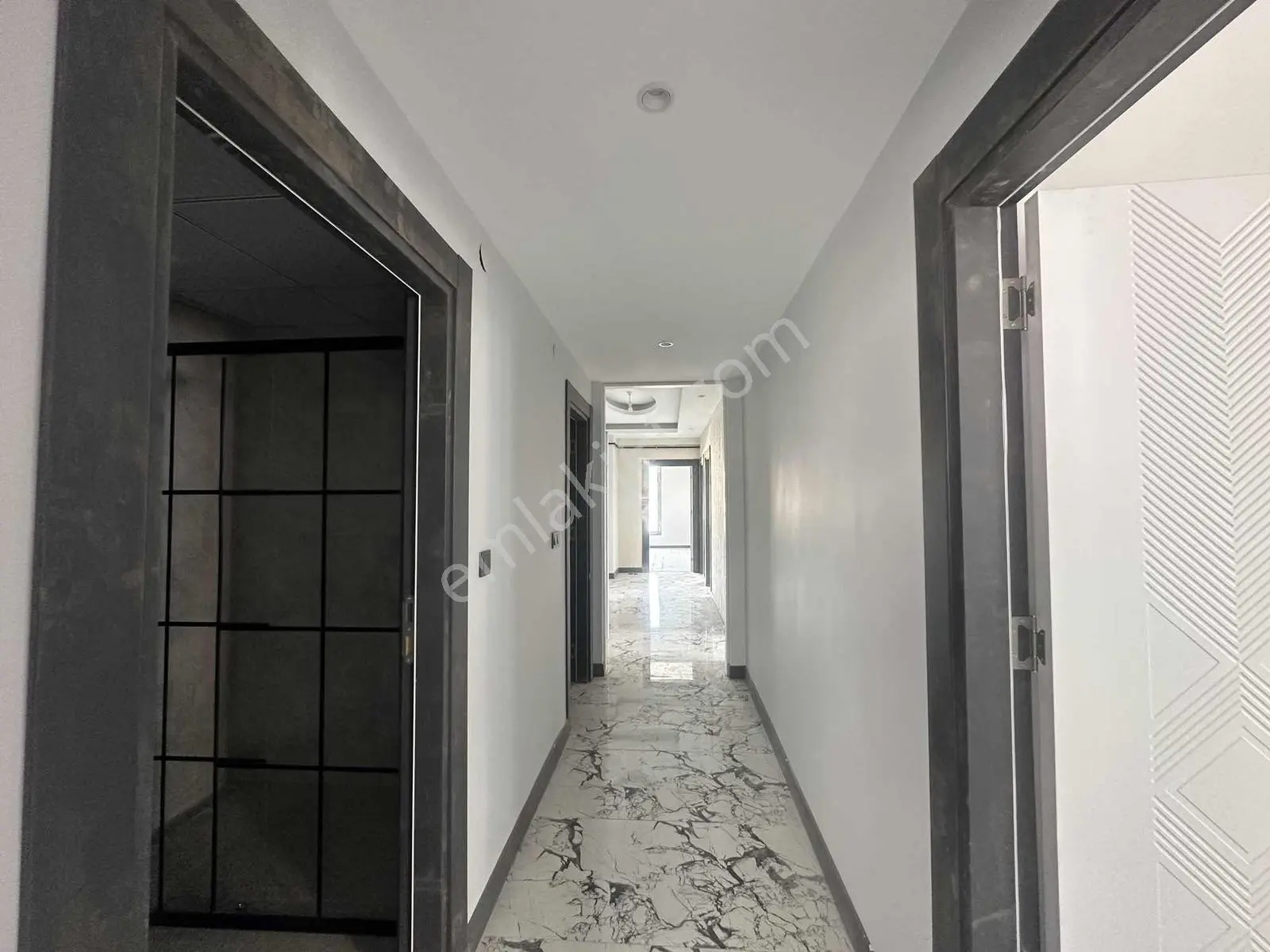 Satlık 4+1 Masrafsız Lüks Daire Site İçinde Mükemel Konumda — fotoğraf 8
