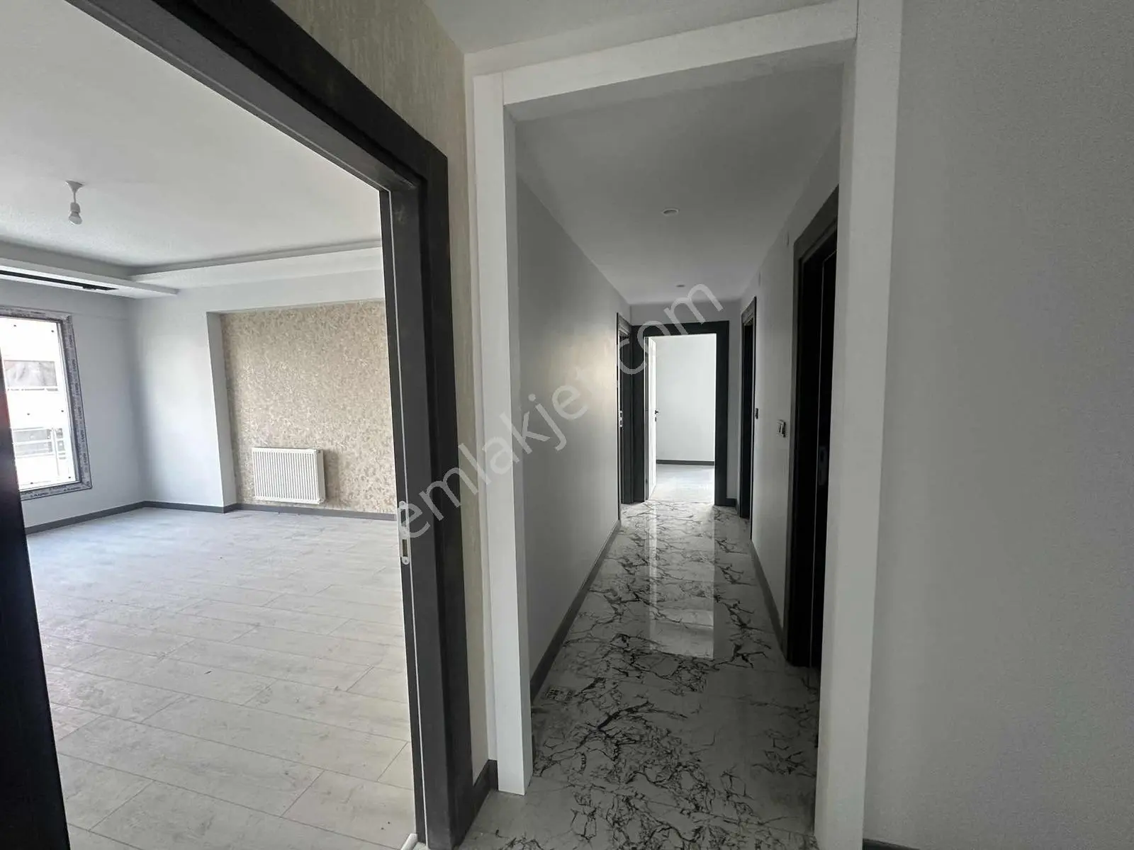 Satlık 4+1 Masrafsız Lüks Daire Site İçinde Mükemel Konumda — fotoğraf 17