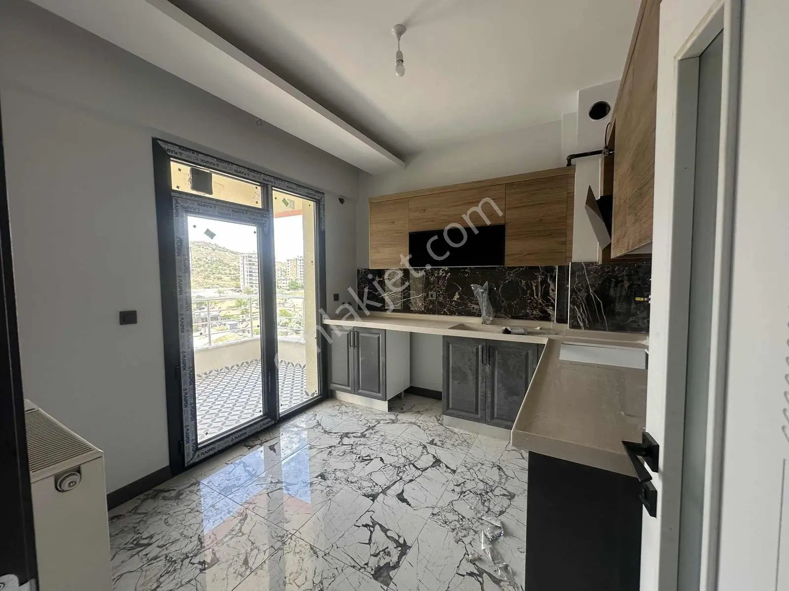 Satlık 4+1 Masrafsız Lüks Daire Site İçinde Mükemel Konumda — fotoğraf 26