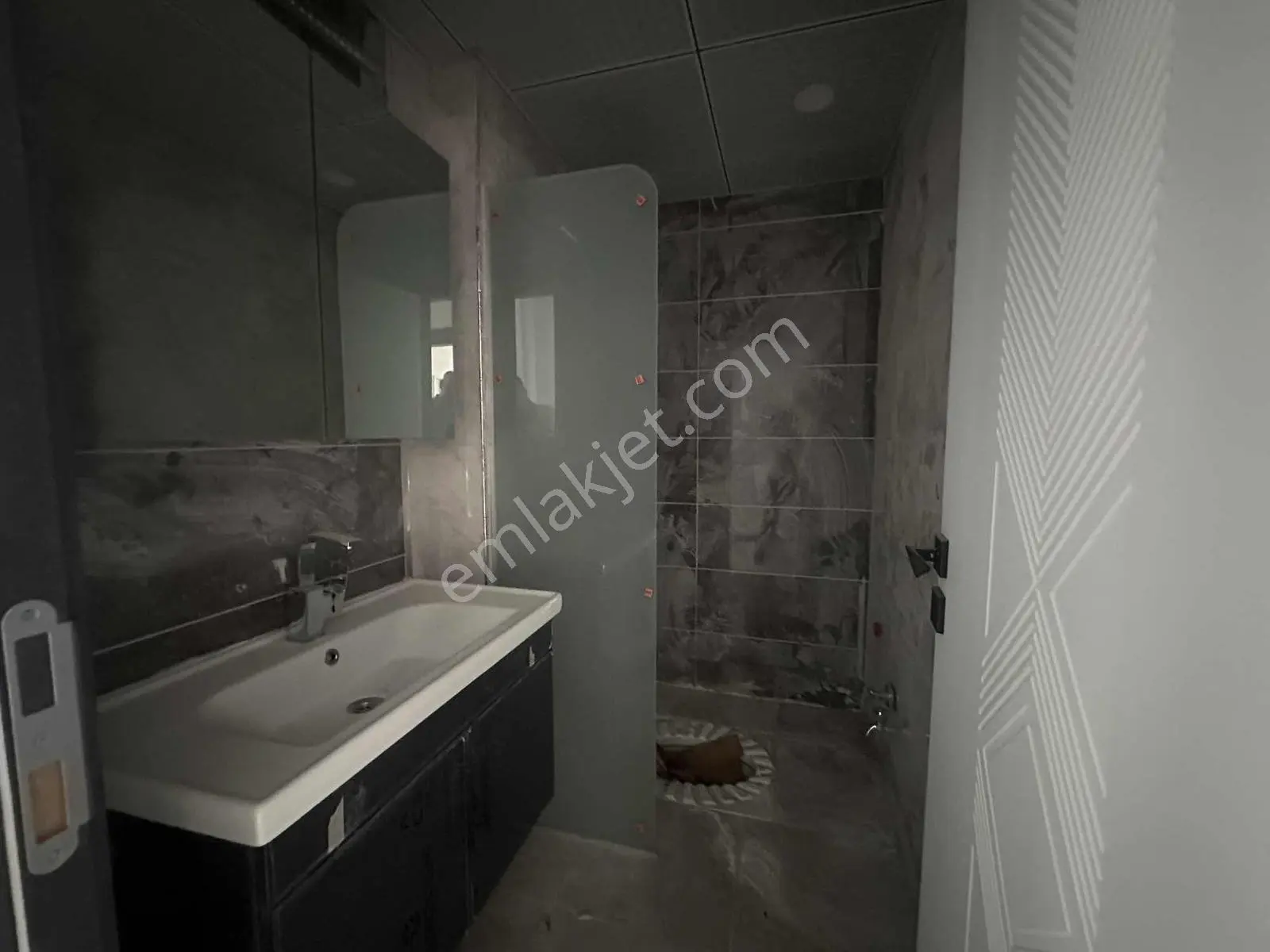 Satlık 4+1 Masrafsız Lüks Daire Site İçinde Mükemel Konumda — fotoğraf 32