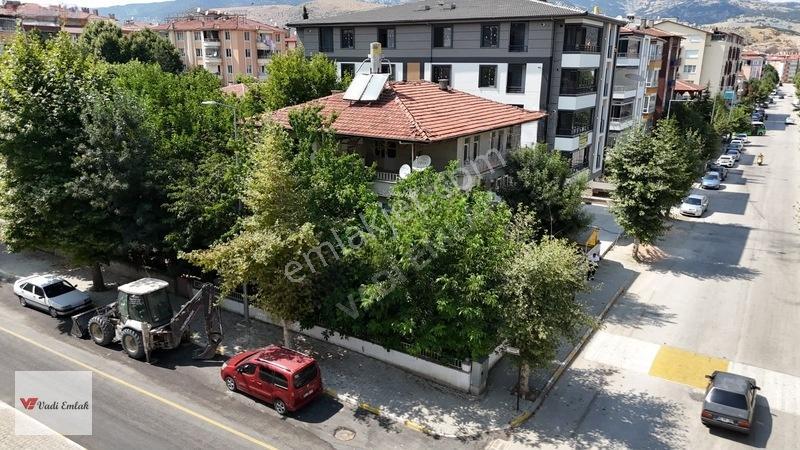 Kafe Kangonun Karşısnda Satlık Köşe Parsel Ev Ve Arsa|vadi Emlak — fotoğraf 6