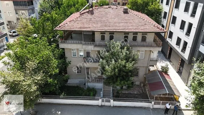 Kafe Kangonun Karşısnda Satlık Köşe Parsel Ev Ve Arsa|vadi Emlak — fotoğraf 9