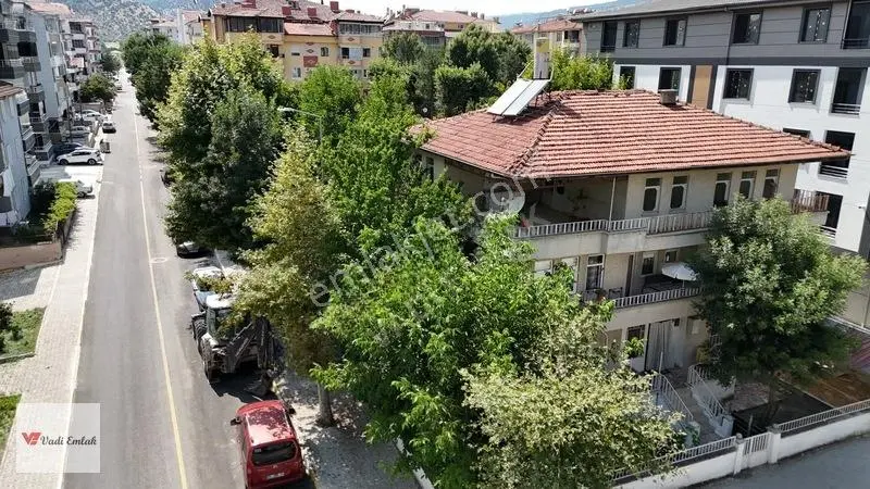 Kafe Kangonun Karşısnda Satlık Köşe Parsel Ev Ve Arsa|vadi Emlak — fotoğraf 12