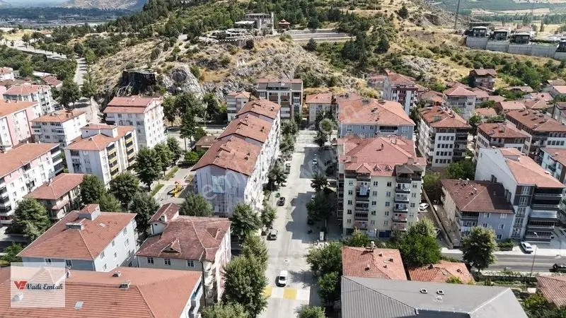 Kafe Kangonun Karşısnda Satlık Köşe Parsel Ev Ve Arsa|vadi Emlak — fotoğraf 17