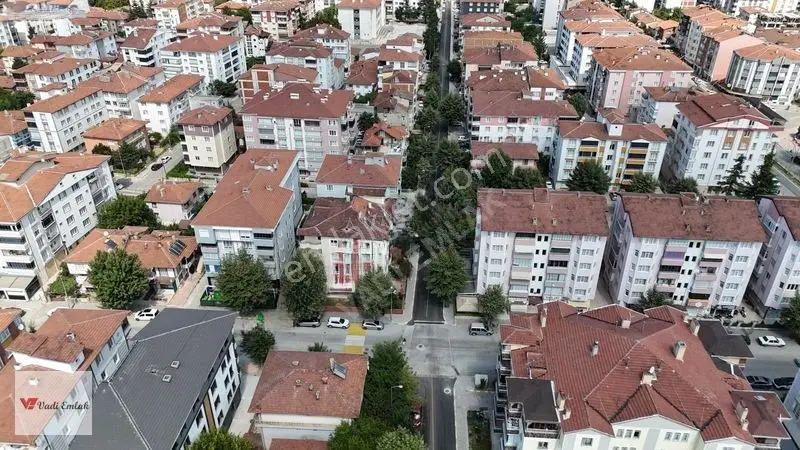 Kafe Kangonun Karşısnda Satlık Köşe Parsel Ev Ve Arsa|vadi Emlak — fotoğraf 18