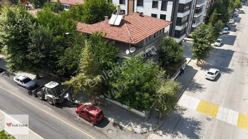 Kafe Kangonun Karşısnda Satlık Köşe Parsel Ev Ve Arsa|vadi Emlak — fotoğraf 23