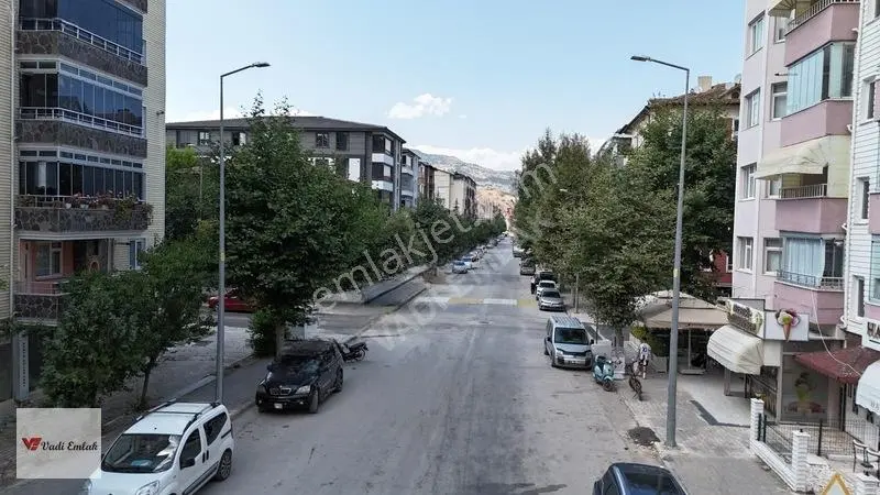Kafe Kangonun Karşısnda Satlık Köşe Parsel Ev Ve Arsa|vadi Emlak — fotoğraf 25