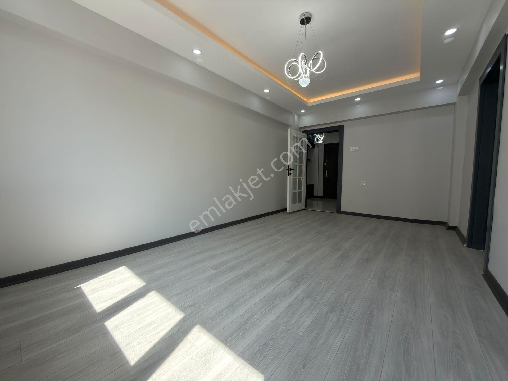 Sincan İstasyon Mah Kredi Limitsiz Katta 3+1 — fotoğraf 10