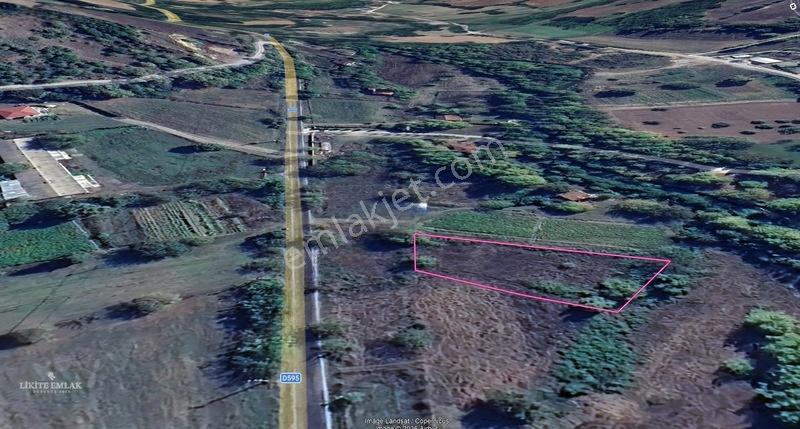 Likite Emlak'tan Karamürsel Yola Cepheli 1.300 M2 Kelepir Tarla — fotoğraf 3