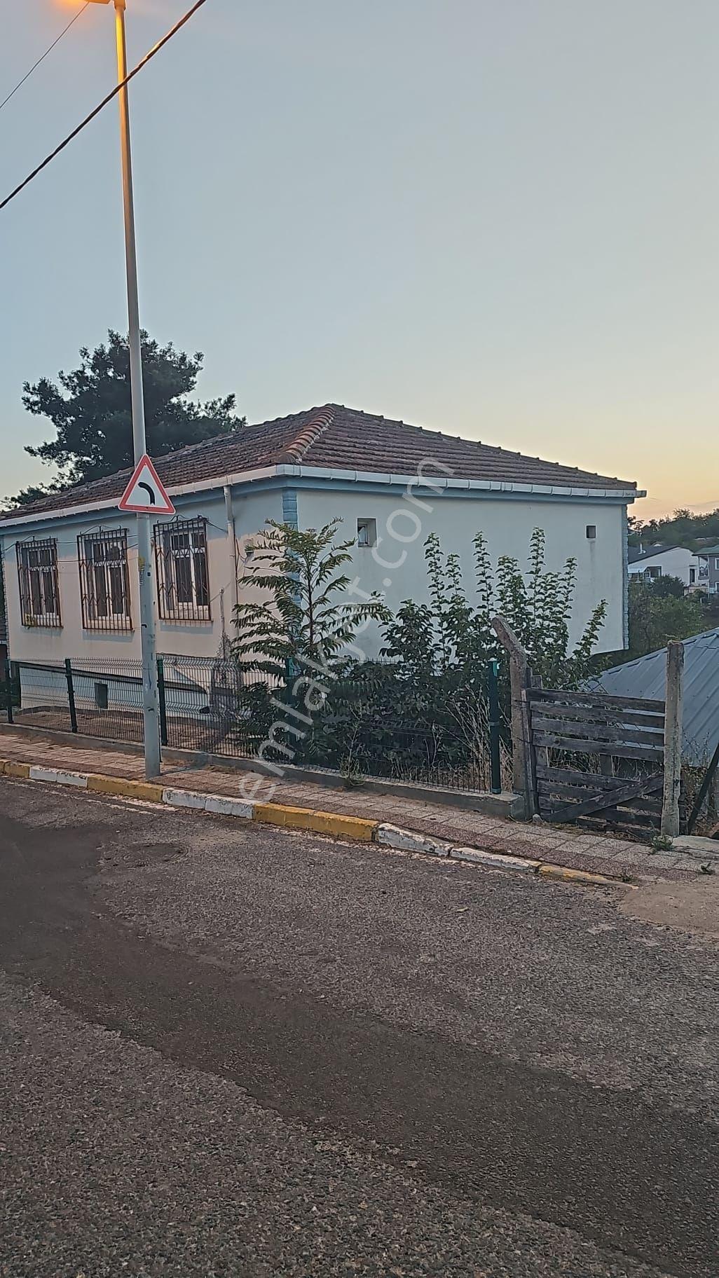 Ege Gayrimenkul'den Büyükçavuşlu'da 975 M2 Arsa — fotoğraf 3