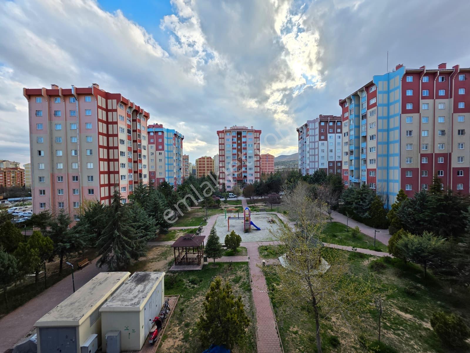 Yüksel Şahin'Den Beyhekim Toki'De Ara Kat Asansörlü 2+1 Daire