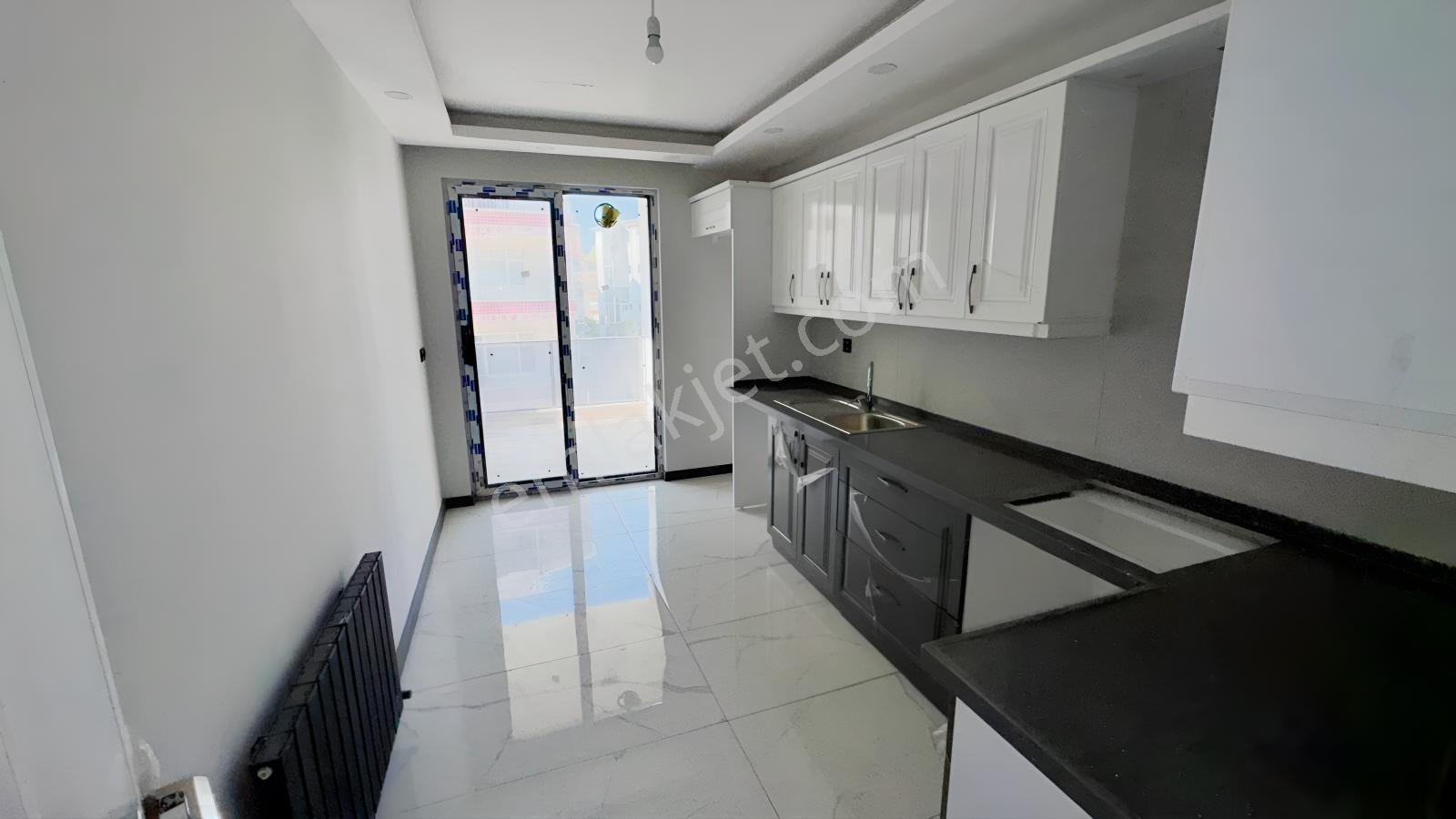 Vıp Gym.den Alaçam Yenicami Mah.de 130m2, 3+1 Satılık Daire 1 — fotoğraf 2
