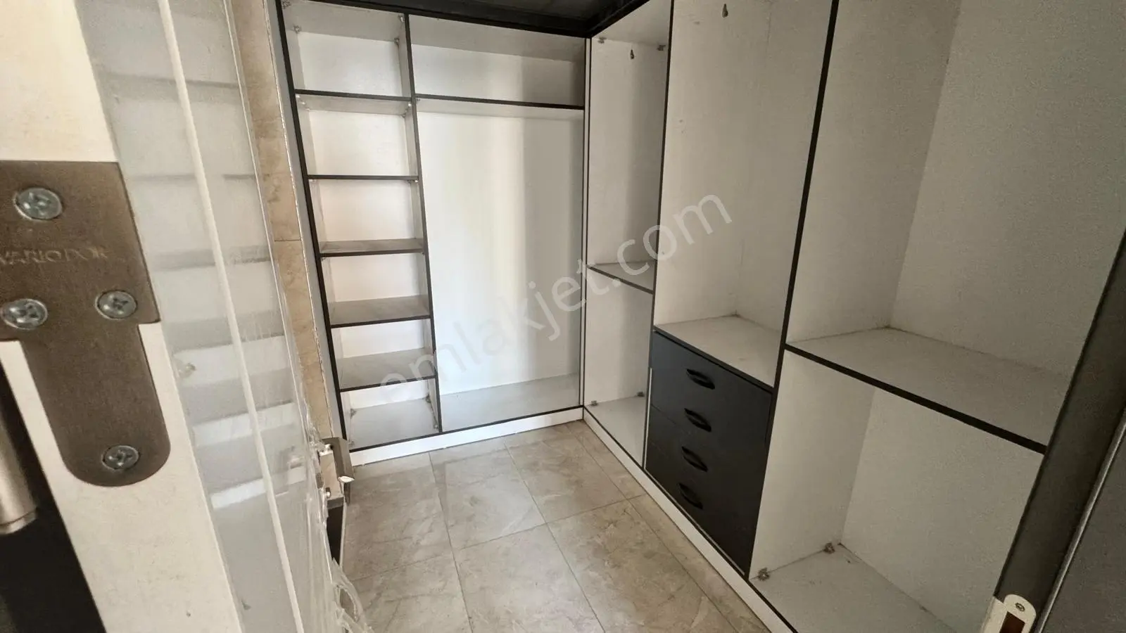 Vıp Gym.den Alaçam Yenicami Mah.de 130m2, 3+1 Satılık Daire 1 — fotoğraf 8