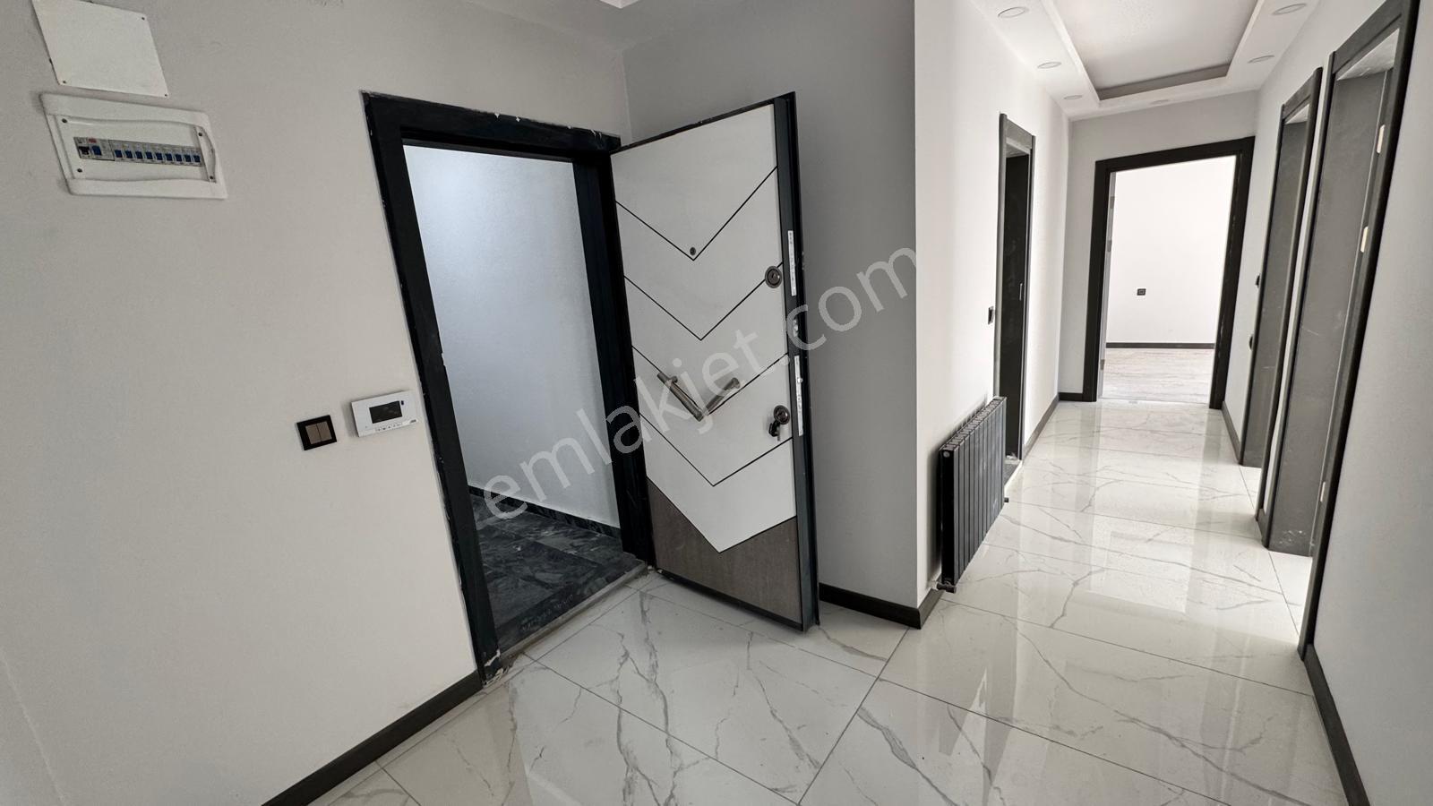 Vıp Gym.den Alaçam Yenicami Mah.de 130m2, 3+1 Satılık Daire 4 — fotoğraf 17