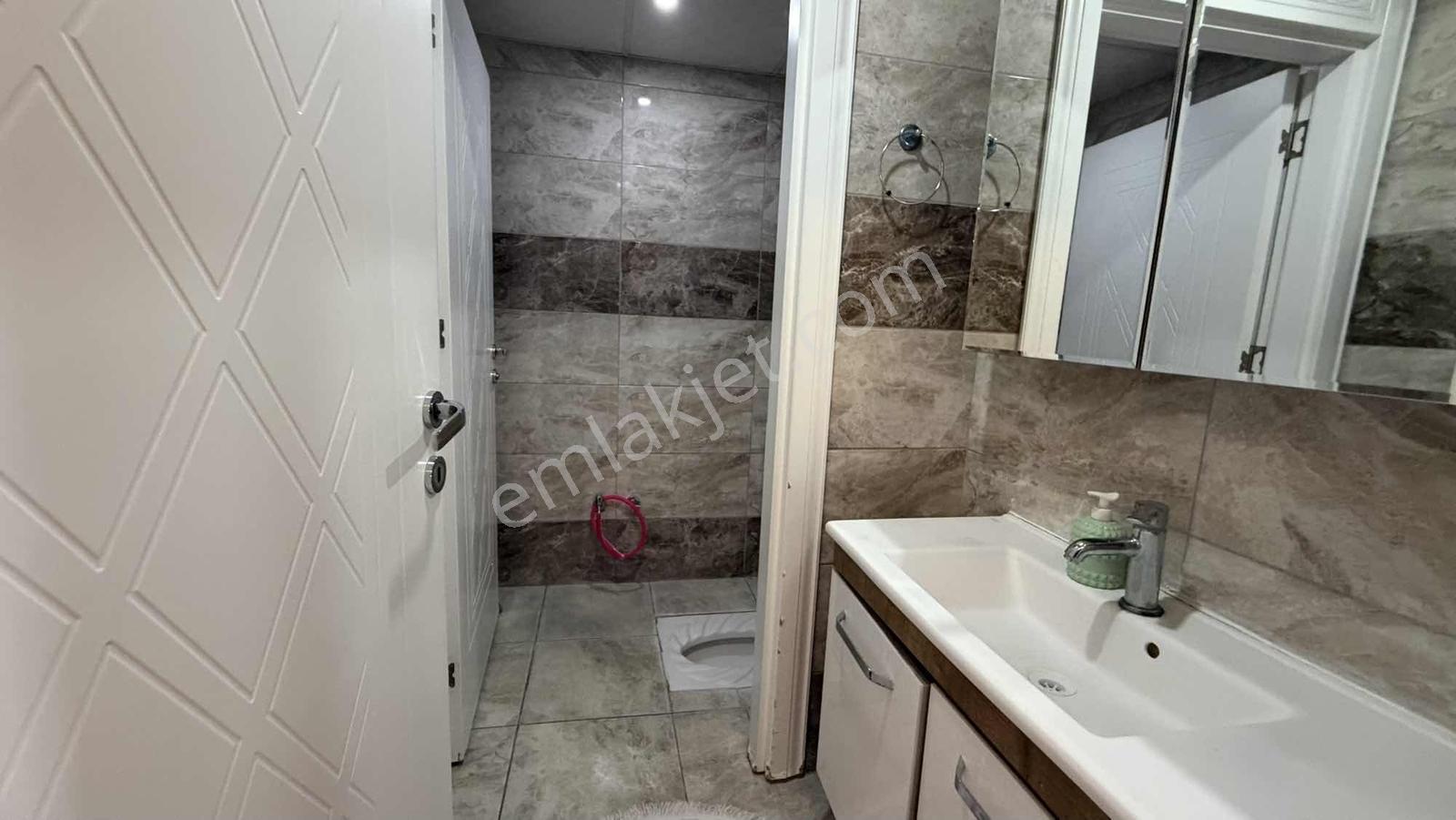 Emin Emlak Bor Fatih Mah Site İçi 4+1 190 M2 Full Yapılı Daire — fotoğraf 15