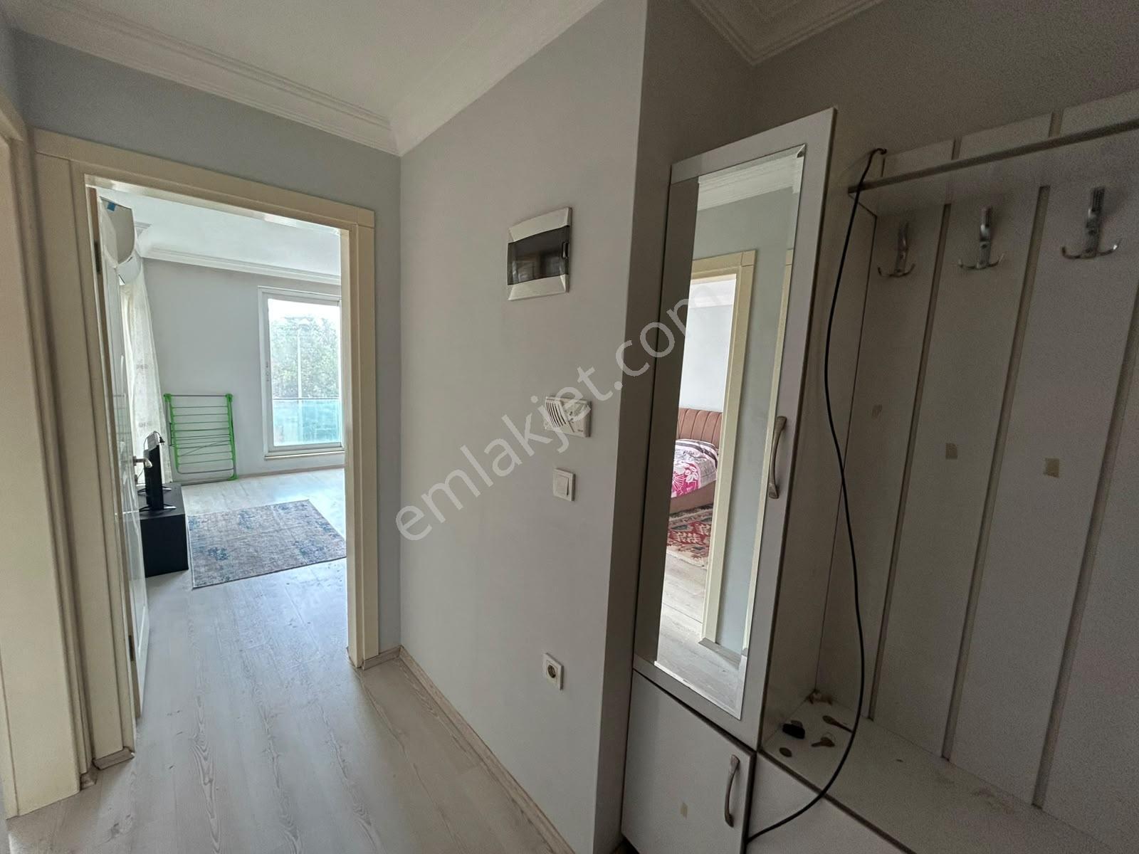 Dalaman Merkezde Eşyalı Satılık 1+1 Daire — fotoğraf 2