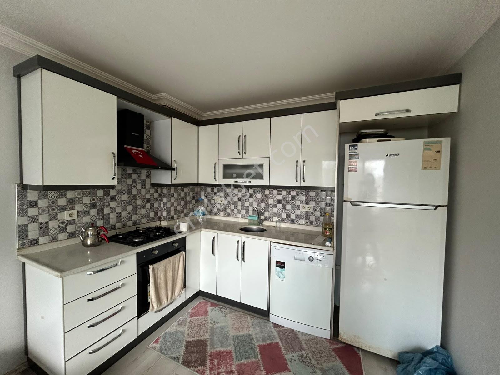 Dalaman Merkezde Eşyalı Satılık 1+1 Daire — fotoğraf 3