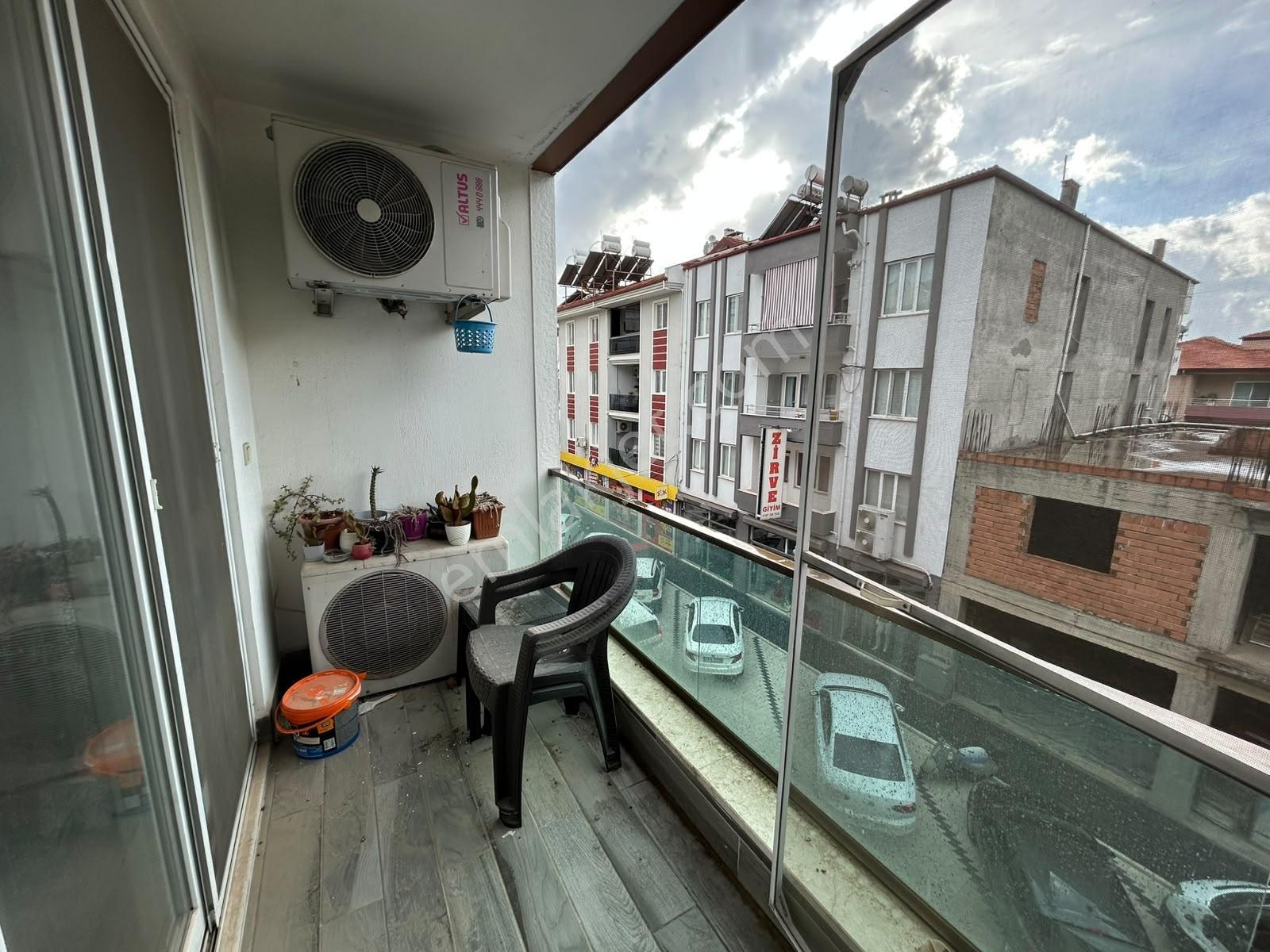 Dalaman Merkezde Eşyalı Satılık 1+1 Daire — fotoğraf 8