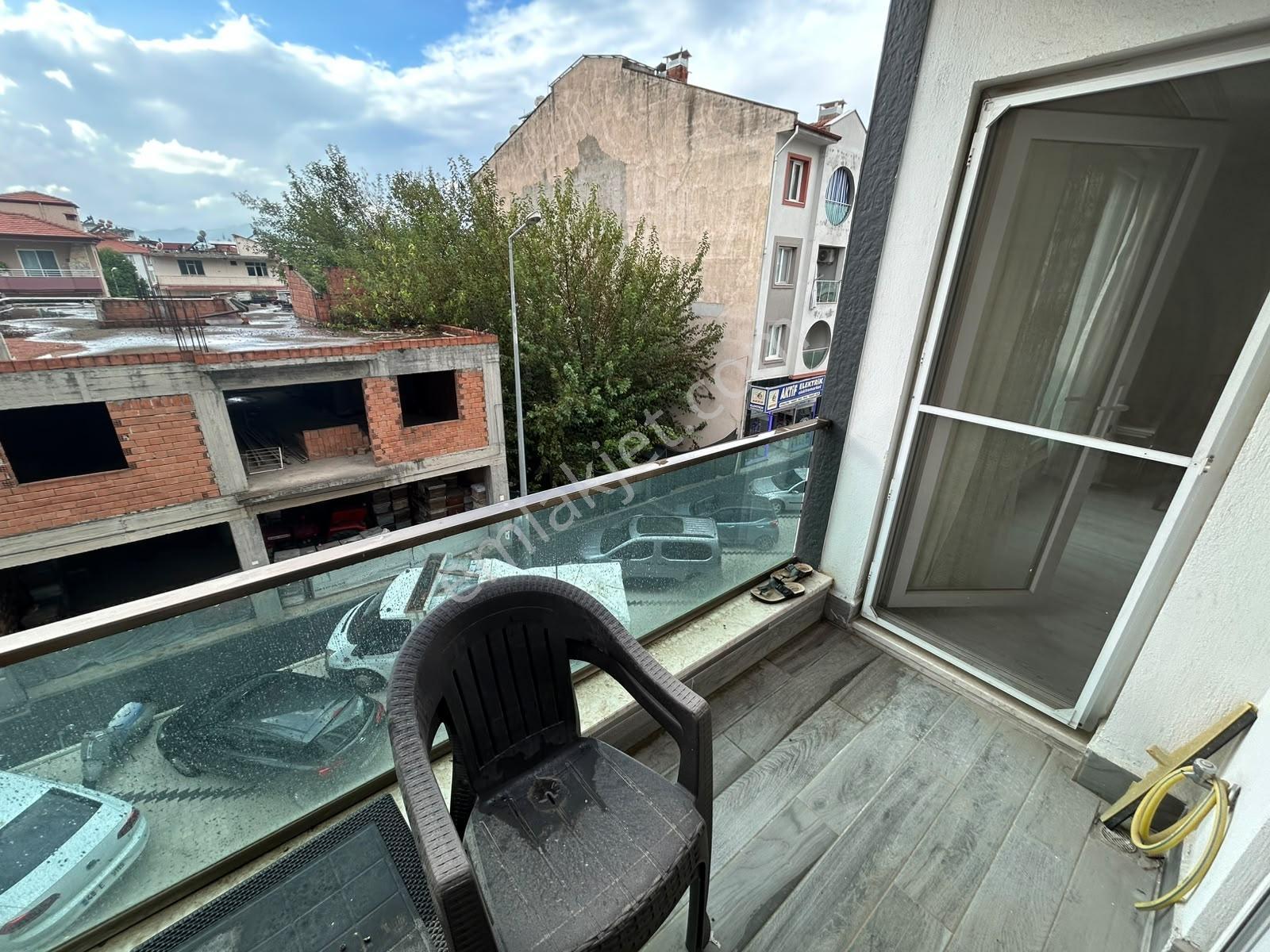 Dalaman Merkezde Eşyalı Satılık 1+1 Daire — fotoğraf 9