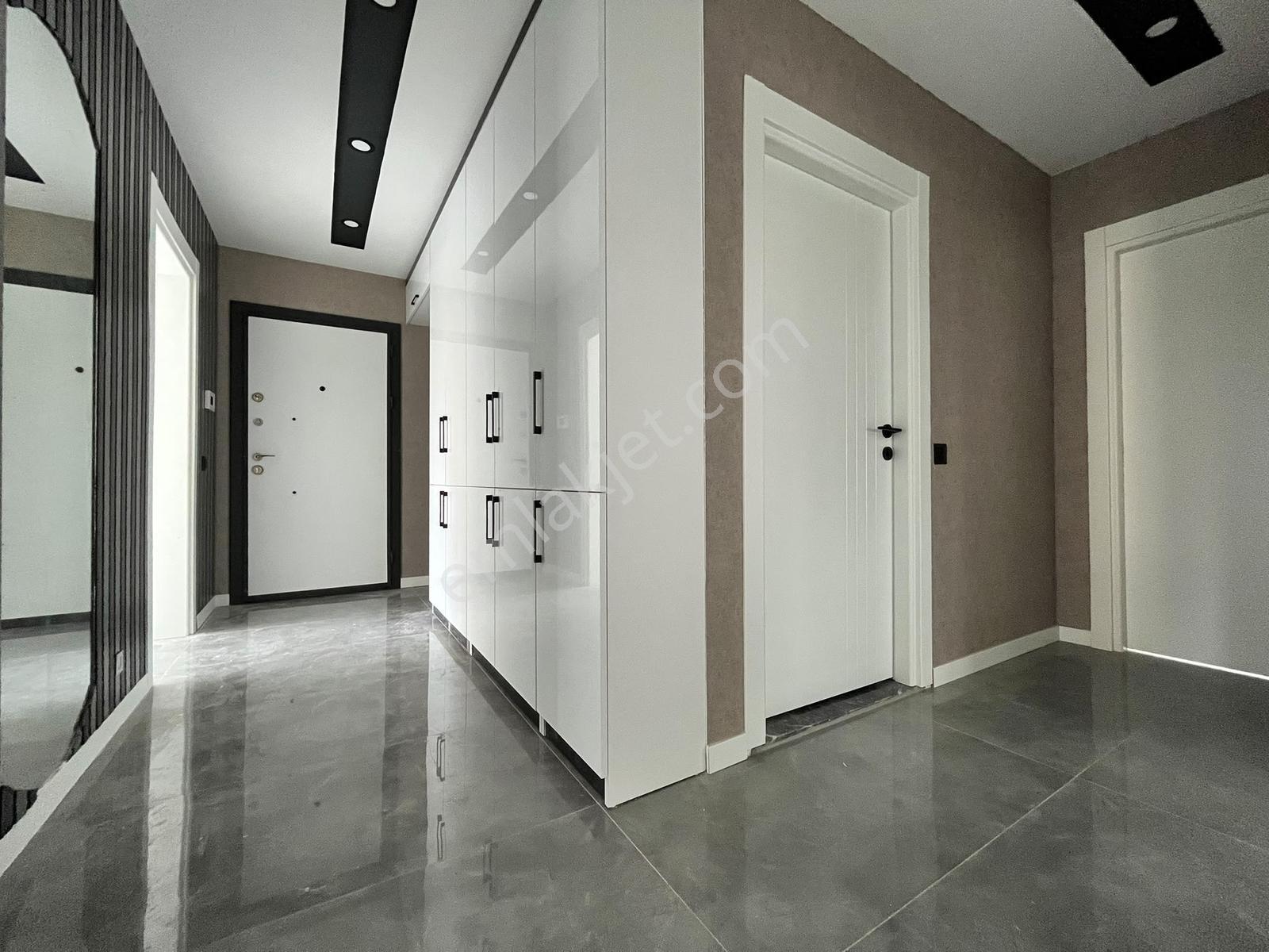 3+1 140m2 Ultra Lüks Ara Katta Asansörlü Daire! — fotoğraf 3