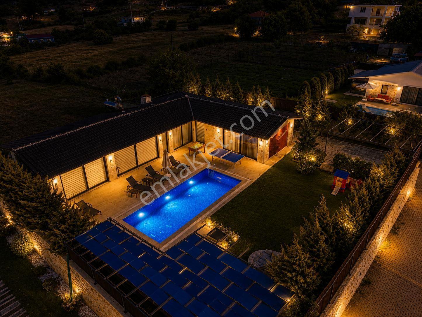 Kaş Sarıbelen'de Satılık Bir Villa Fiyatına İki Villa — fotoğraf 7