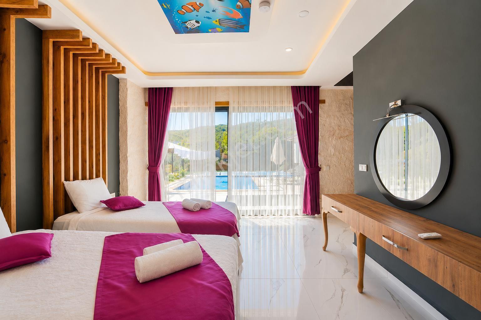 Kaş Sarıbelen'de Satılık Bir Villa Fiyatına İki Villa — fotoğraf 9