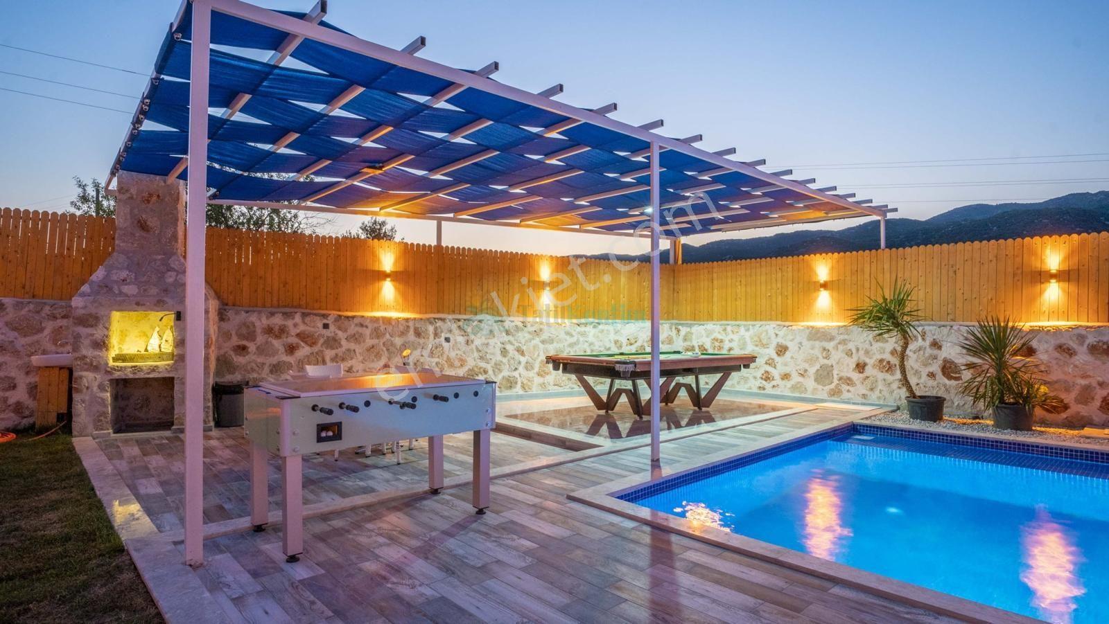 Kaş Sarıbelen'de Satılık Bir Villa Fiyatına İki Villa — fotoğraf 20