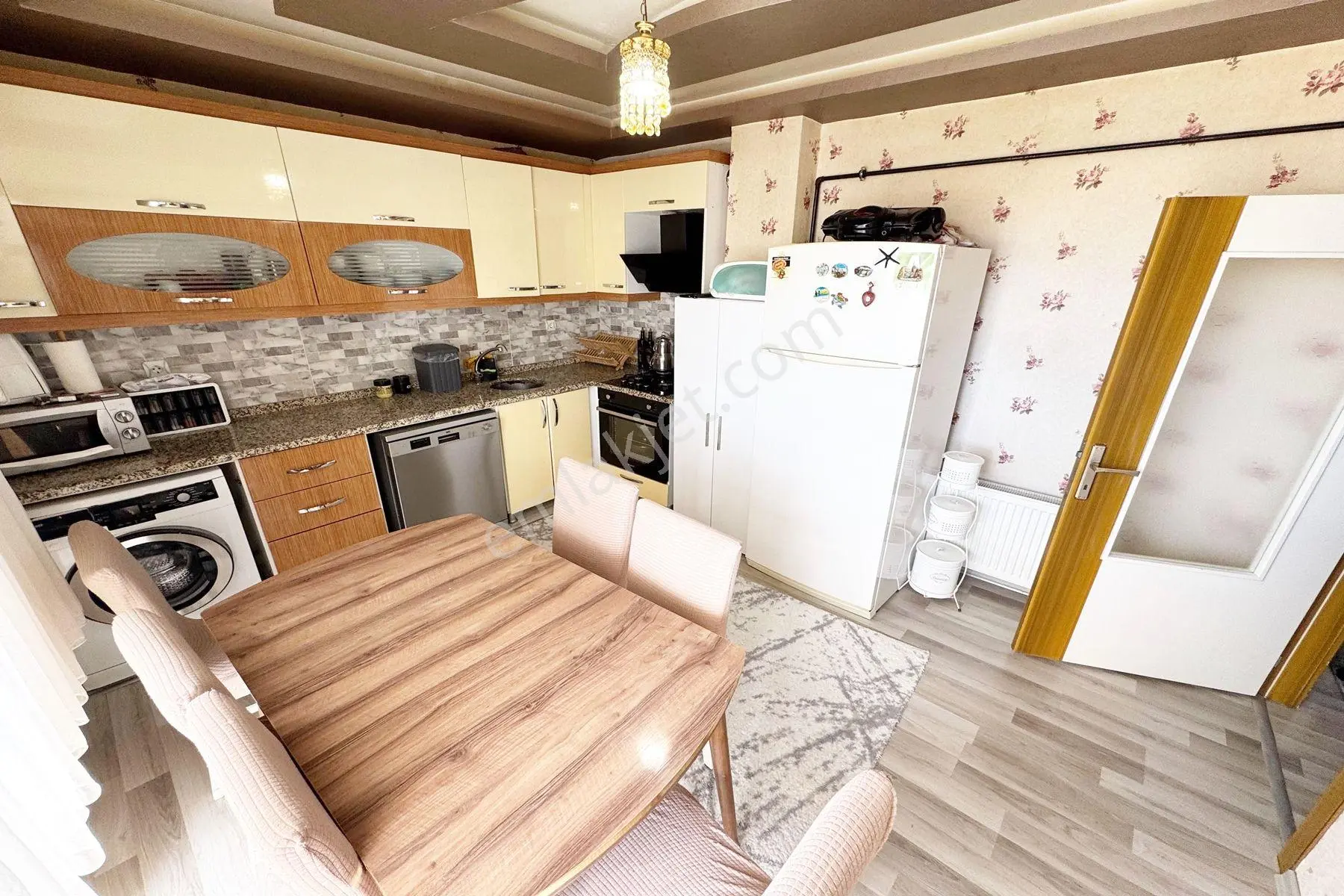 Atapark'ta Manzaralı Full Yapılı 3 Cepheli Katta 3+1 Daire ! — fotoğraf 2