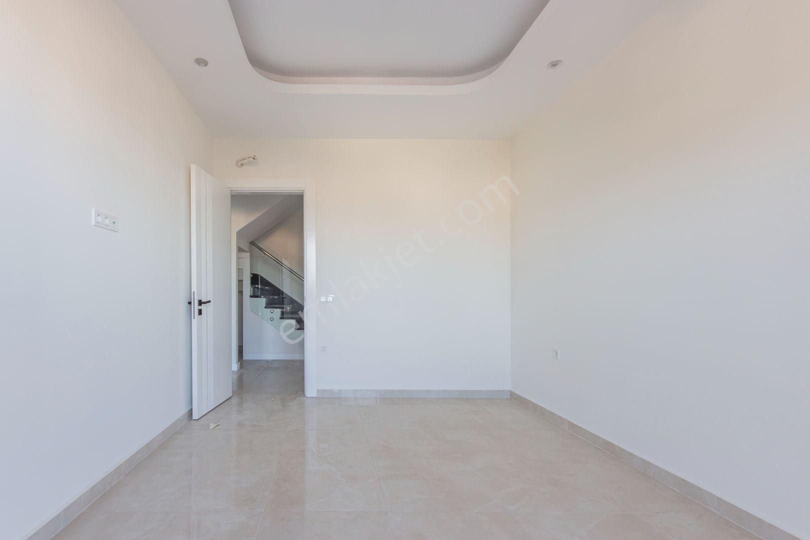Alanya Mahmutlar'da Ultra Lüx Kompleks 4+1 Penthouse Ful Deniz Manzaralı — fotoğraf 24