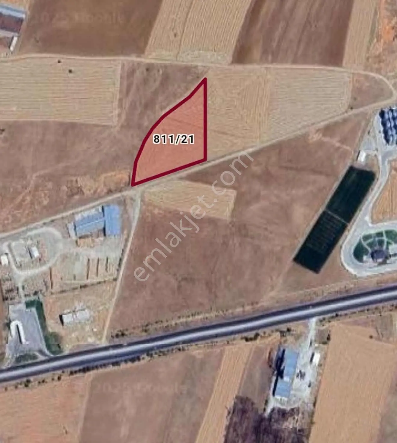 Nikomedia'Dan Ladikte Afyon Yoluna 1 Parsel 11.781 M2 Tarla