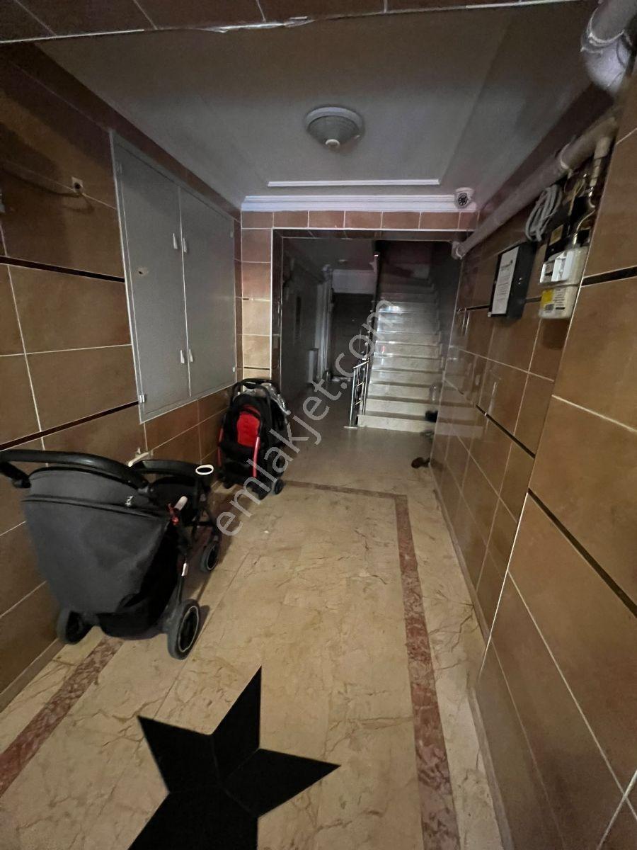 Akgün Sokakta Yeni Restore Edilmiş,şık Bahçe Katı Satılık Daire — fotoğraf 8