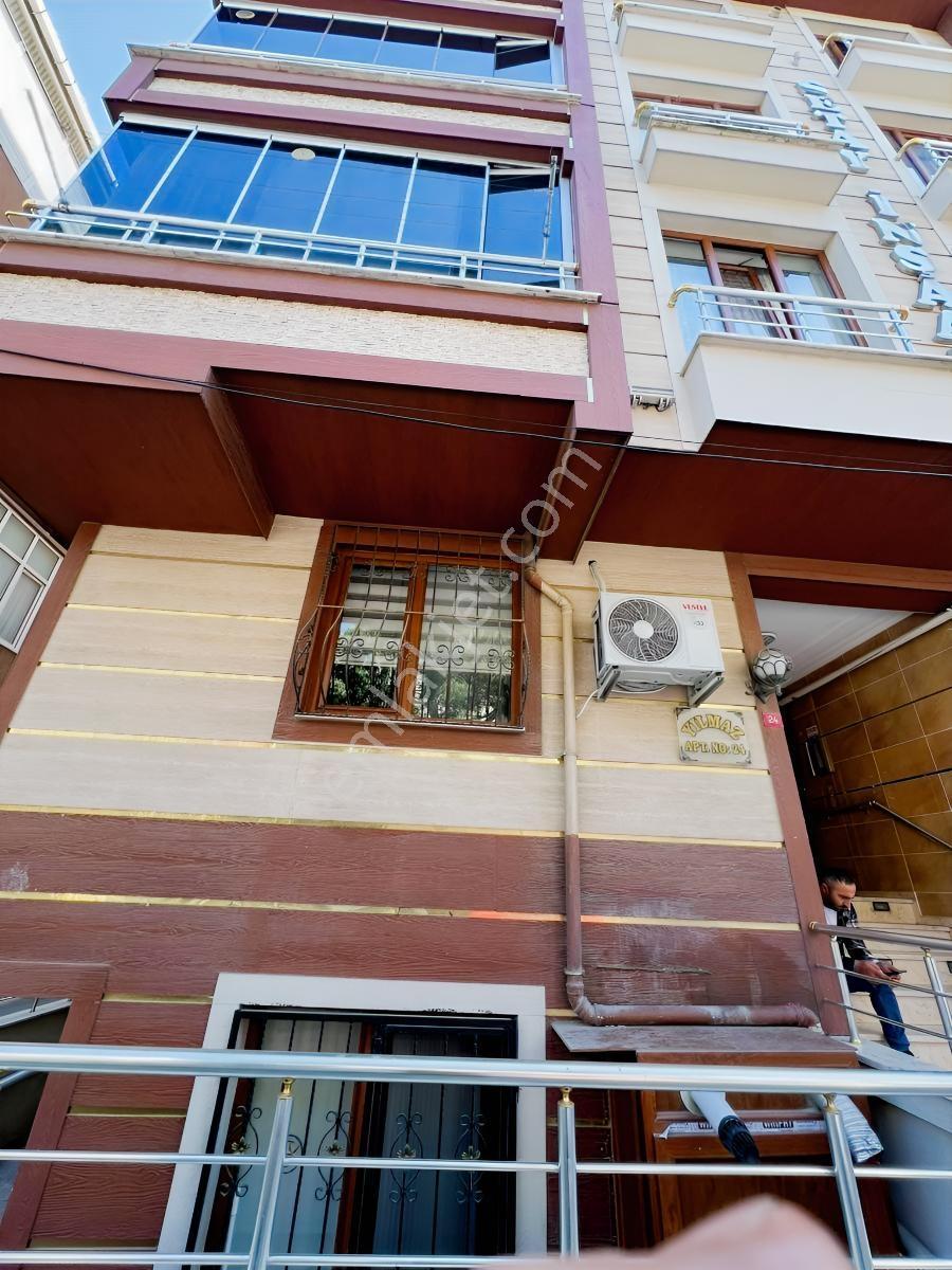 Akgün Sokakta Yeni Restore Edilmiş,şık Bahçe Katı Satılık Daire — fotoğraf 11