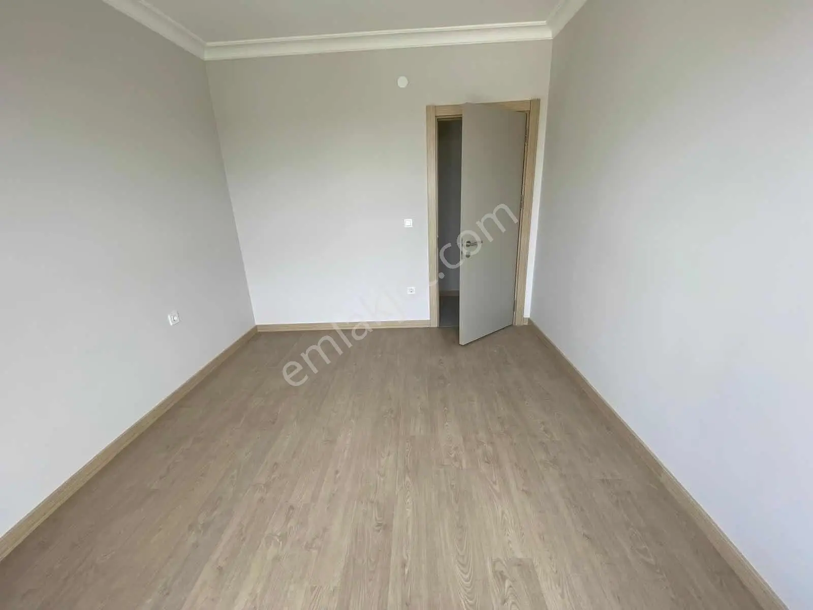 Yeni Eyüp Evleri 2+1 Satılık Boş Net 82m2 — fotoğraf 5