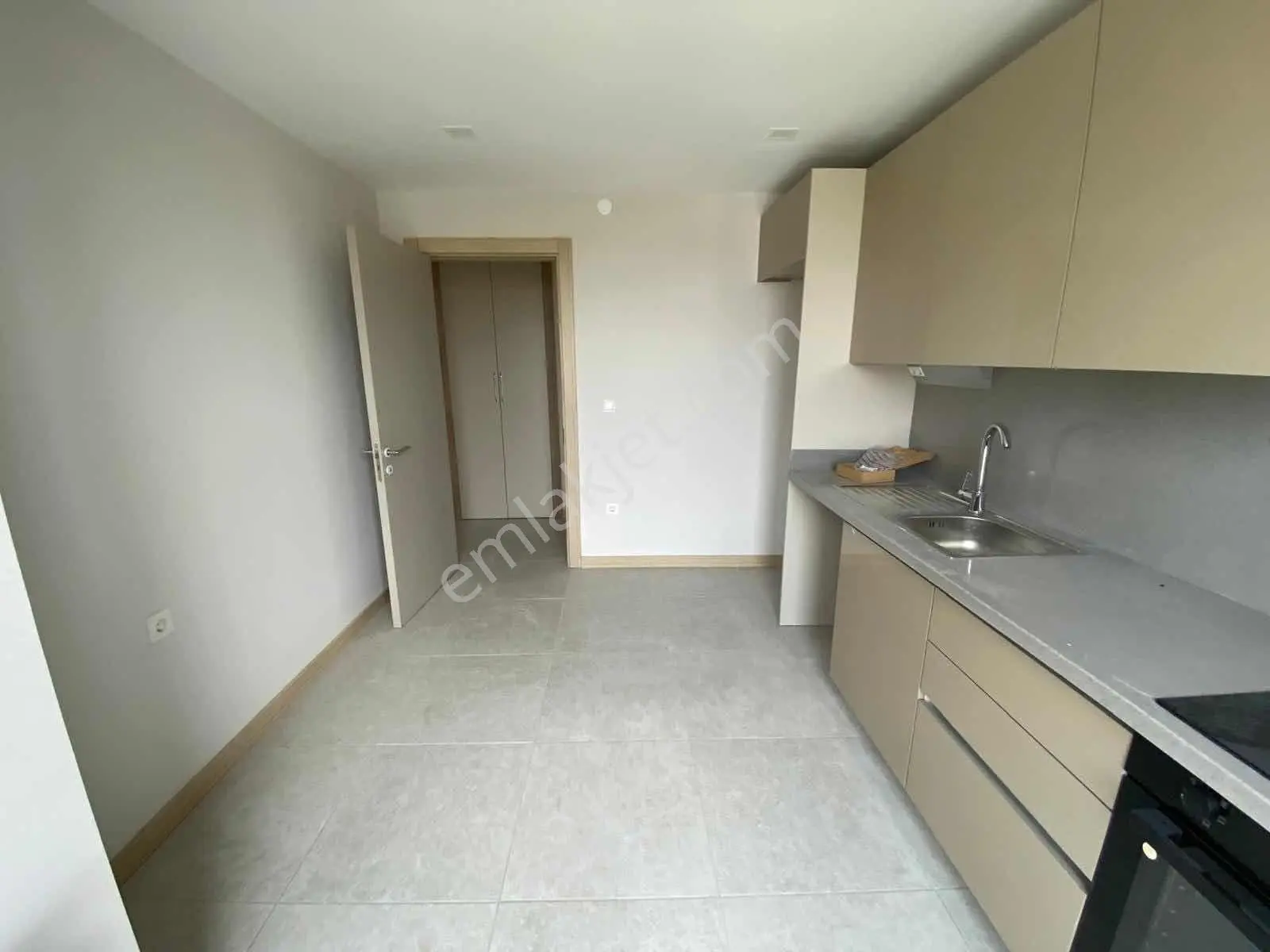 Yeni Eyüp Evleri 2+1 Satılık Boş Net 82m2 — fotoğraf 8
