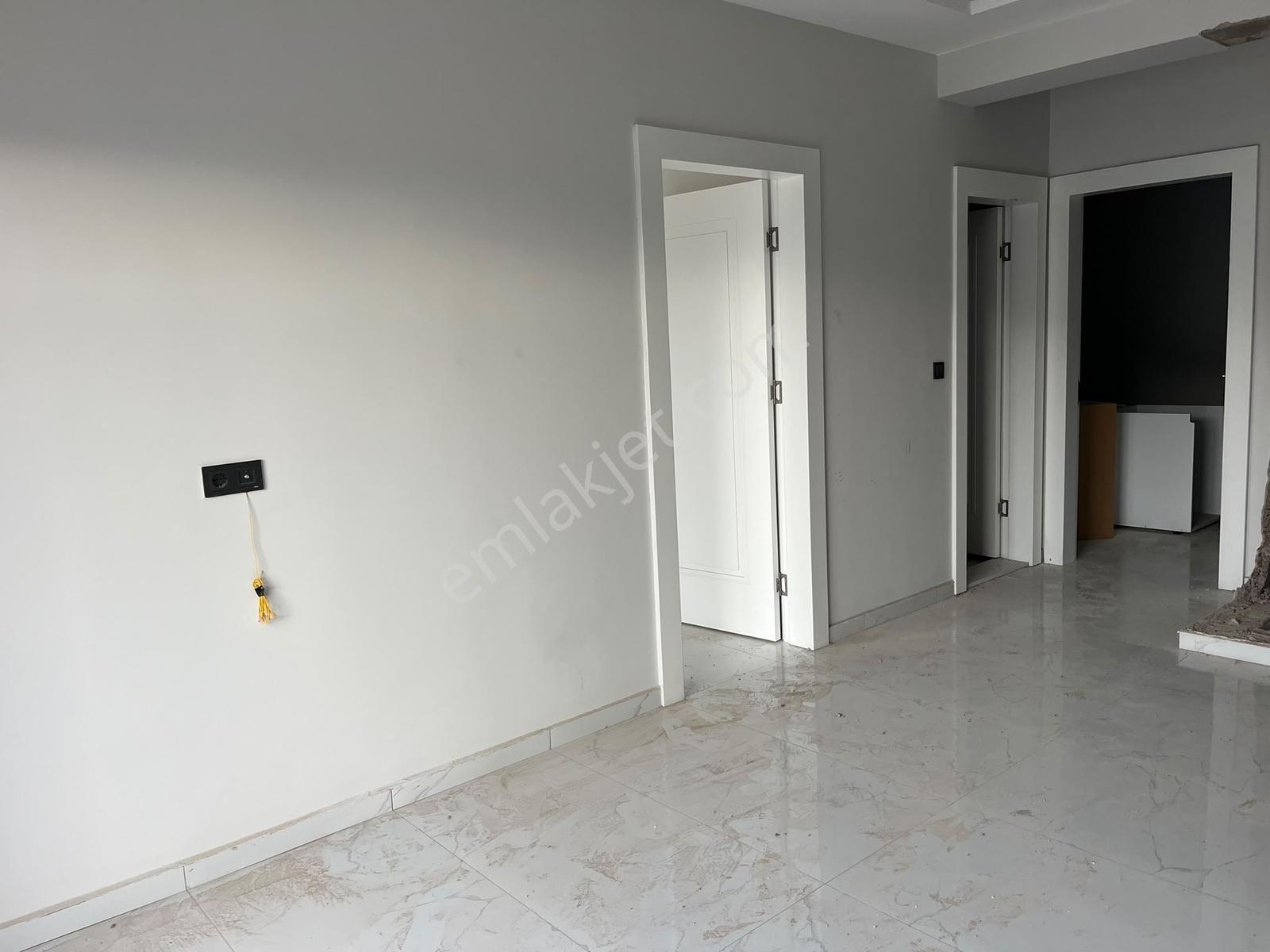 Güneş'te | Sıfır Yapılı | Doğalgazlı | Yerden Isıtmalı 2+1 — fotoğraf 8