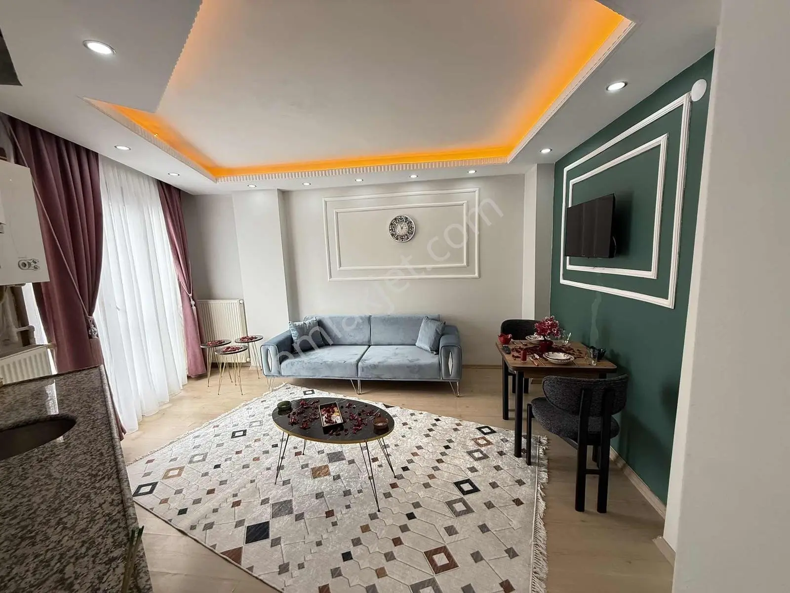 Cadde Arkası 1.kat Full Eşyalı Ferah 32 Bin Kira 1+1 İskanlı !!! — fotoğraf 8