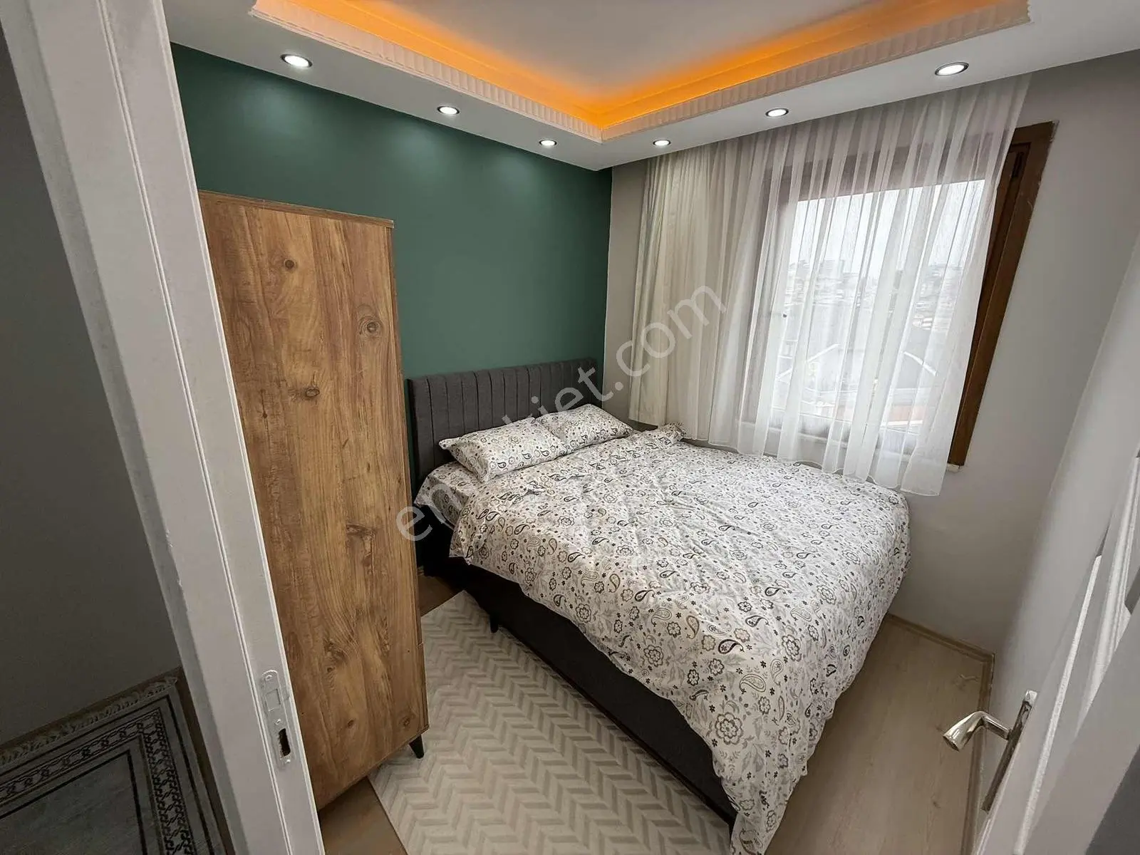 Cadde Arkası 1.kat Full Eşyalı Ferah 32 Bin Kira 1+1 İskanlı !!! — fotoğraf 14