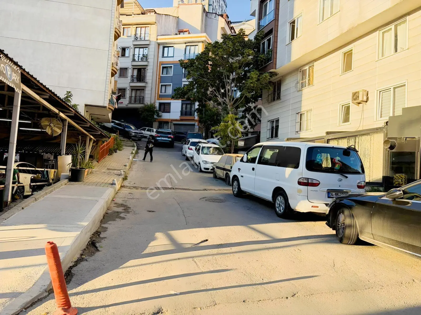 Cadde Arkası 1.kat Full Eşyalı Ferah 32 Bin Kira 1+1 İskanlı !!! — fotoğraf 24