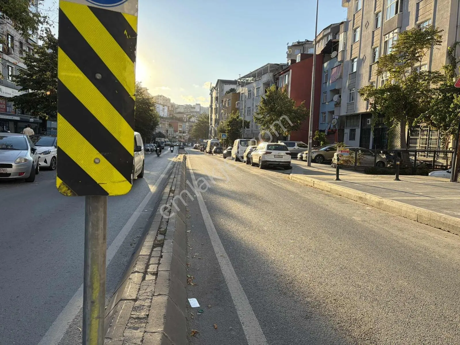 Cadde Arkası 1.kat Full Eşyalı Ferah 32 Bin Kira 1+1 İskanlı !!! — fotoğraf 25
