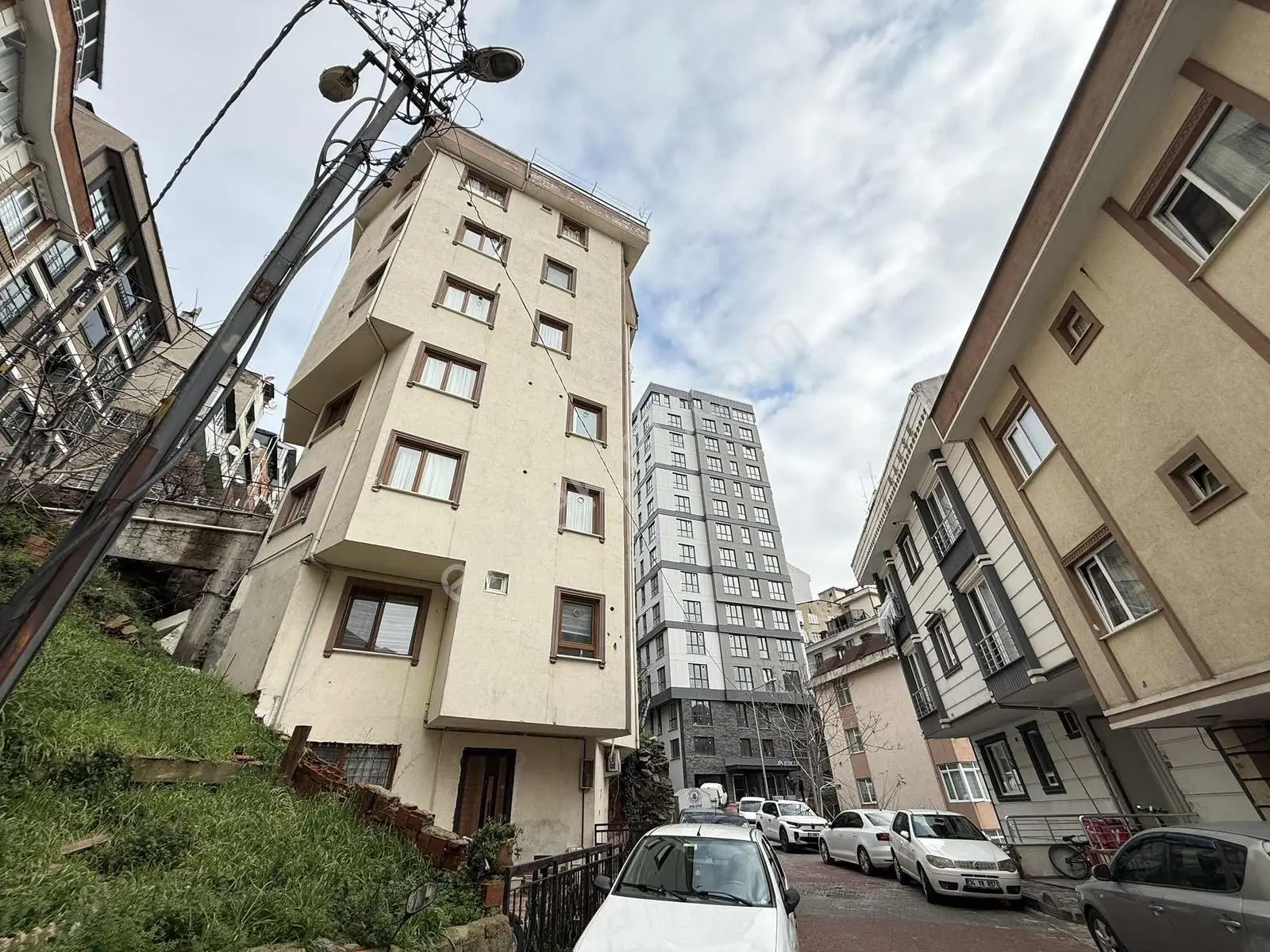Cadde Arkası 1.kat Full Eşyalı Ferah 32 Bin Kira 1+1 İskanlı !!! — fotoğraf 29