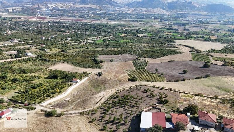 Acill Satılık Kömeç Köyünde 8.256 M² Tarla Çok Uygun Tek Tapu — fotoğraf 3