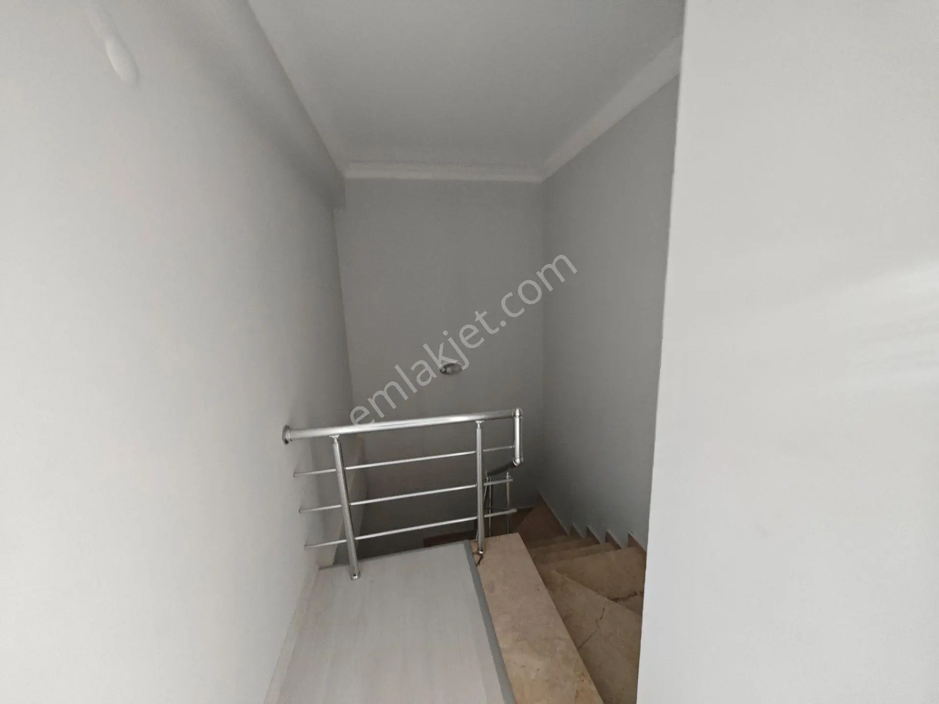 Nazilli Dumlupınar Mh.de Satılık Dublex Daire — fotoğraf 5