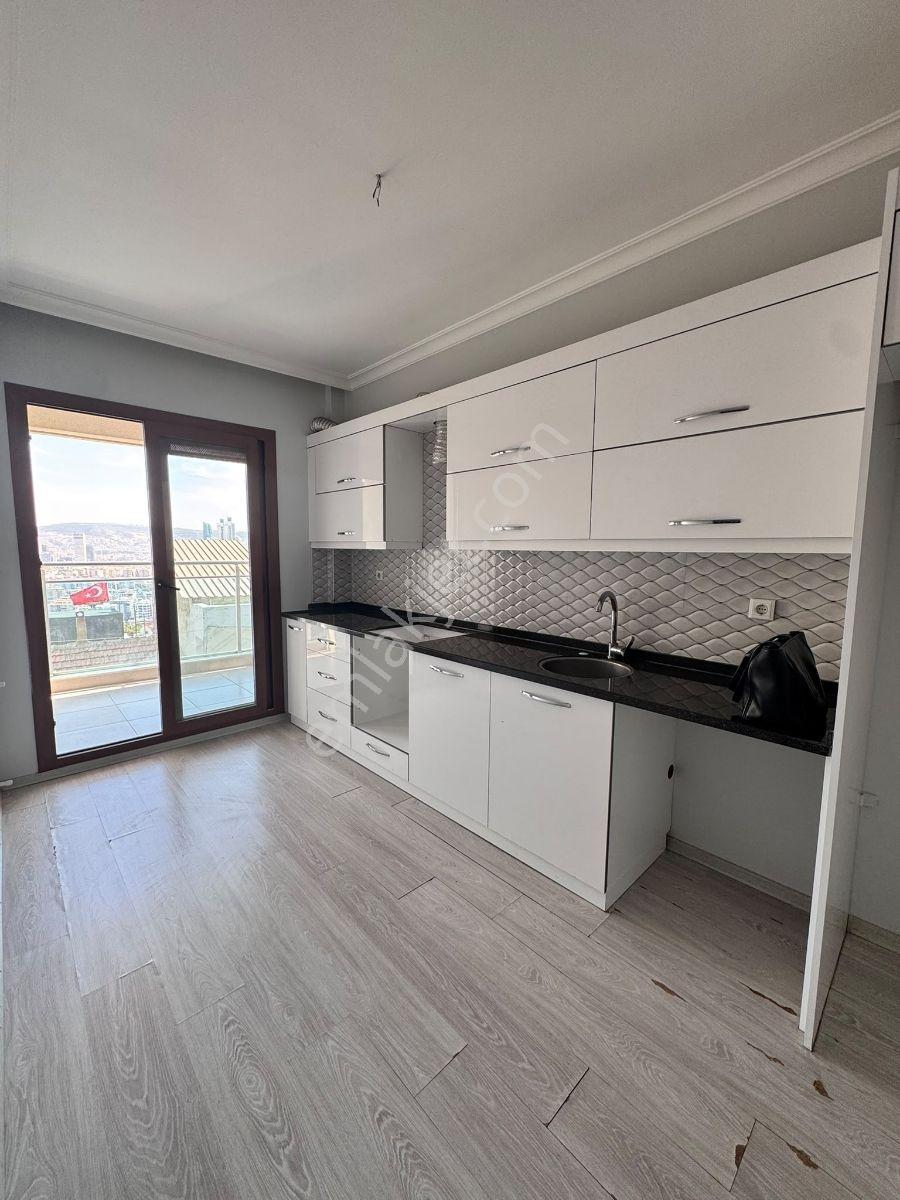 Bayraklı Gazi Mah.otoparklı Bakımlı 2+1 Daire — fotoğraf 11