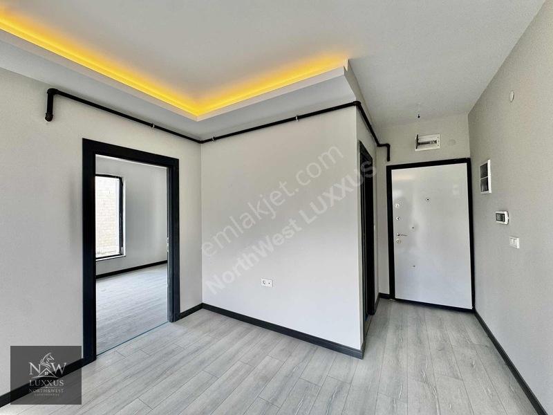 Taşpınar Merkez'de Geniş M2'li Satılık Lüks 1+1 Daire — fotoğraf 5