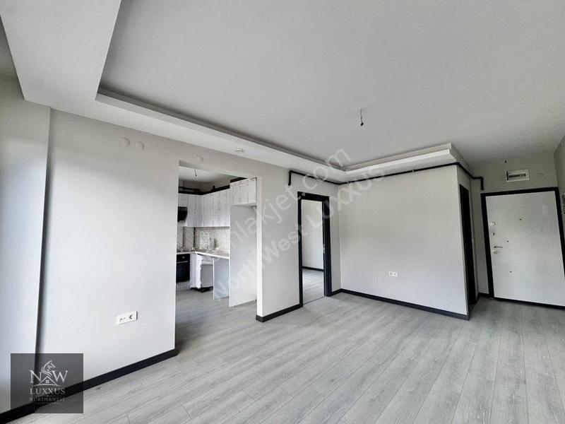 Taşpınar Merkez'de Geniş M2'li Satılık Lüks 1+1 Daire — fotoğraf 29